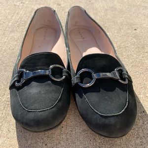 Tahari 'Gracie' Classic Black Leather Flats